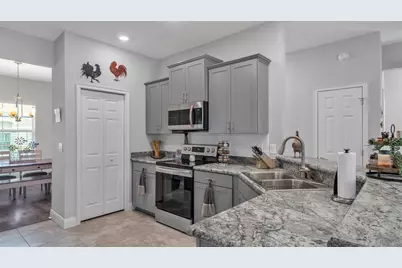 5809 Christiansen Court, Lakeland, FL 33812 - Photo 6