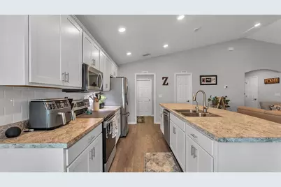 1034 Corso Drive, Winter Haven, FL 33884 - Photo 12