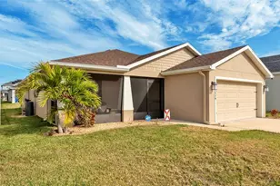 1034 Corso Dr, Winter Haven, FL 33884 - Photo 2