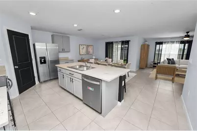 3707 Capri Coast Drive, Plant City, FL 33565 - Photo 4