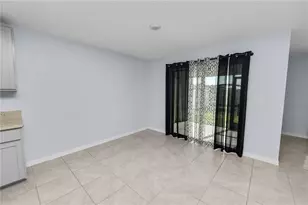 3707 Capri Coast Dr, Plant City, FL 33565 - Photo 12