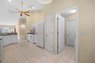 2235 Hunters Greene Dr, Lakeland, FL 33810 - Photo 12