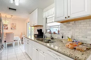 19014 Sunlake Blvd, Lutz, FL 33558 - Photo 18
