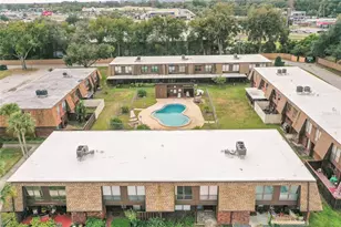 1836 N Crystal Lake Dr, Lakeland, FL 33801 - Photo 2