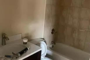 2482 Chestnut Woods Dr, Lakeland, FL 33815 - Photo 8