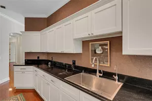 2702 Prestwick Dr, Lakeland, FL 33803 - Photo 18