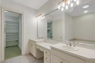 2702 Prestwick Dr, Lakeland, FL 33803 - Photo 32