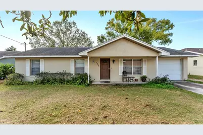 1733 Sandalwood Circle SW, Winter Haven, FL 33880 - Photo 2