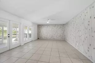 1930 Sylvester Ct, Lakeland, FL 33803 - Photo 10