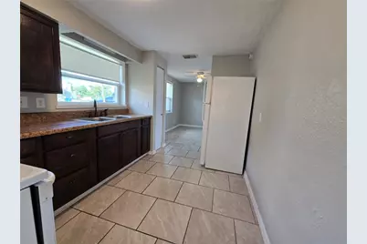 246 W Bay Avenue, Eagle Lake, FL 33839 - Photo 8