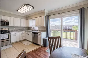 1920 E Edgewood Dr, Lakeland, FL 33803 - Photo 14