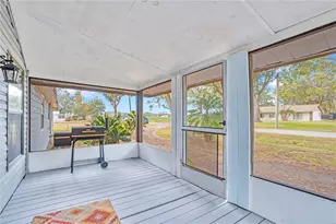 13713 Walden Sheffield Rd, Dover, FL 33527 - Photo 4