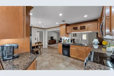 9326 Edison Road, Lithia, FL 33547 - Photo 14