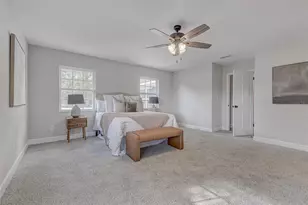 926 Meadowood Dr, Lakeland, FL 33809 - Photo 18