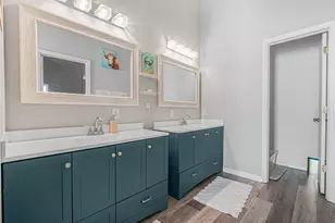 12527 Midpointe Dr, Riverview, FL 33578 - Photo 10