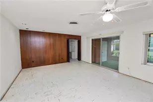 2631 Newport Ave, Lakeland, FL 33803 - Photo 10