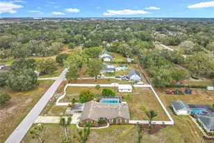 3437 Oakview Dr, Lakeland, FL 33811 - Photo 8