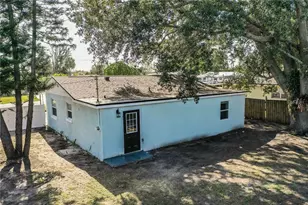 115 Flamingo Dr, Auburndale, FL 33823 - Photo 2