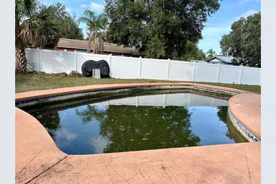 5009 Poplar Avenue, Bowling Green, FL 33834 - Photo 8