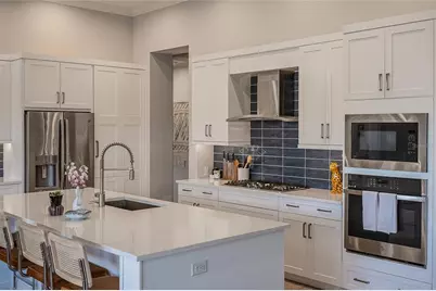 1957 Grasslands Boulevard, Lakeland, FL 33803 - Photo 12