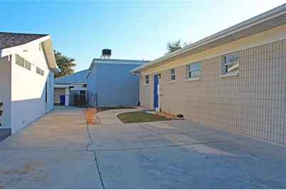 1525 Lakeland Hills Boulevard, Lakeland, FL 33805 - Photo 4