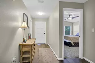 526 Palencia Pl, Lakeland, FL 33803 - Photo 4