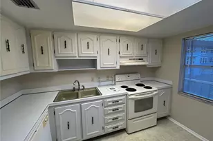 333 Lake Howard Dr NW, Winter Haven, FL 33880 - Photo 4