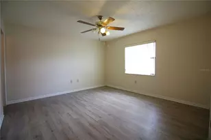 1230 Dosseywood Ln, Lakeland, FL 33811 - Photo 6