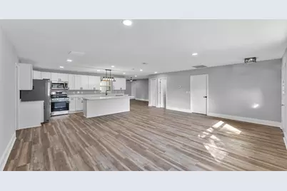 6117 Christina Drive E, Lakeland, FL 33813 - Photo 10