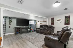 3914 Boot Bay Rd, Plant City, FL 33563 - Photo 2