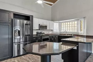 614 Mountain Lake Pl, Lakeland, FL 33813 - Photo 4