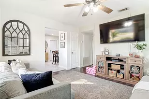 102 NE 9th St, Mulberry, FL 33860 - Photo 4