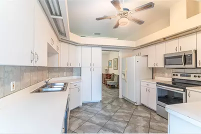 95 Woodside Drive, Lakeland, FL 33813 - Photo 6