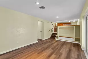 1203 Brandon Lakes Cir, Valrico, FL 33594 - Photo 20