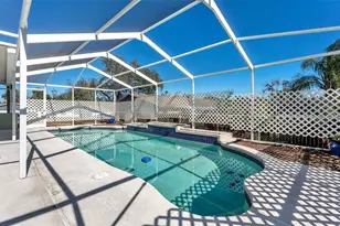 1203 Brandon Lakes Cir, Valrico, FL 33594 - Photo 44