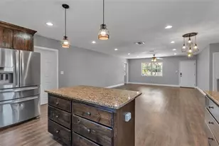 508 N St Cloud Ave, Valrico, FL 33594 - Photo 12