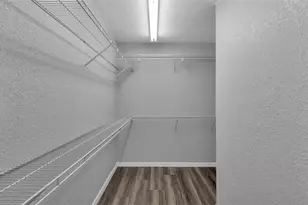 508 N St Cloud Ave, Valrico, FL 33594 - Photo 20