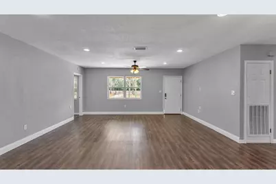 508 N Saint Cloud Avenue, Valrico, FL 33594 - Photo 8