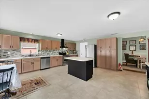 6789 Ashbury Dr, Lakeland, FL 33809 - Photo 4