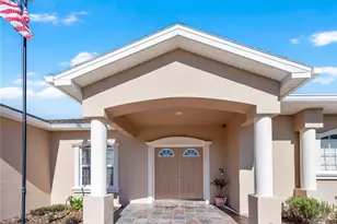 7949 Princeton Manor Cir, Lakeland, FL 33809 - Photo 2