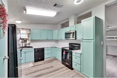 1811 Sherwood Hill Dr, Lakeland, FL 33810 - Photo 10