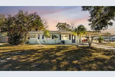 310 17th Street NE, Winter Haven, FL 33881 - Photo 1