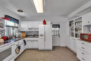 310 17th St NE, Winter Haven, FL 33881 - Photo 6