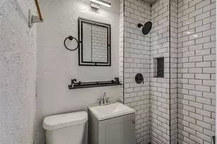 875 19th Ave S, Saint Petersburg, FL 33705 - Photo 14