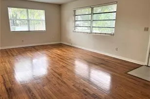 310 E Poinsettia St, Lakeland, FL 33803 - Photo 8