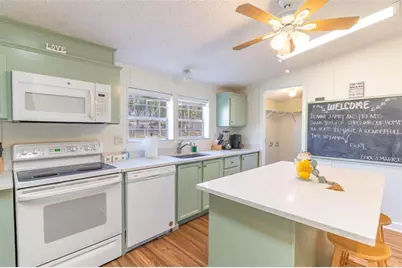 5028 Clewis Avenue, Tampa, FL 33610 - Photo 8