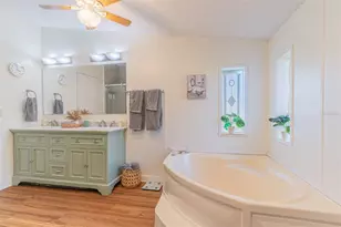 5028 Clewis Ave, Tampa, FL 33610 - Photo 10