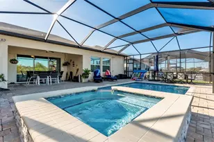 12897 Bergstrom Bay Dr, Riverview, FL 33579 - Photo 2