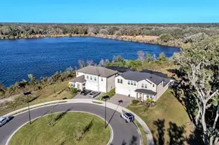 12897 Bergstrom Bay Dr, Riverview, FL 33579 - Photo 8