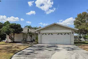 701 Spicewood Dr, Lakeland, FL 33801 - Photo 1